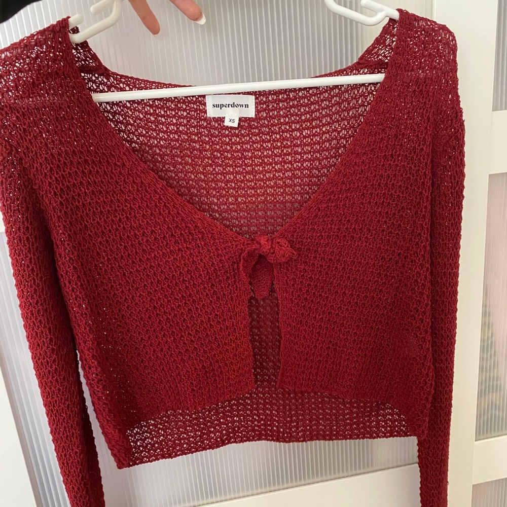SUPERDOWN red sweater peekaboo